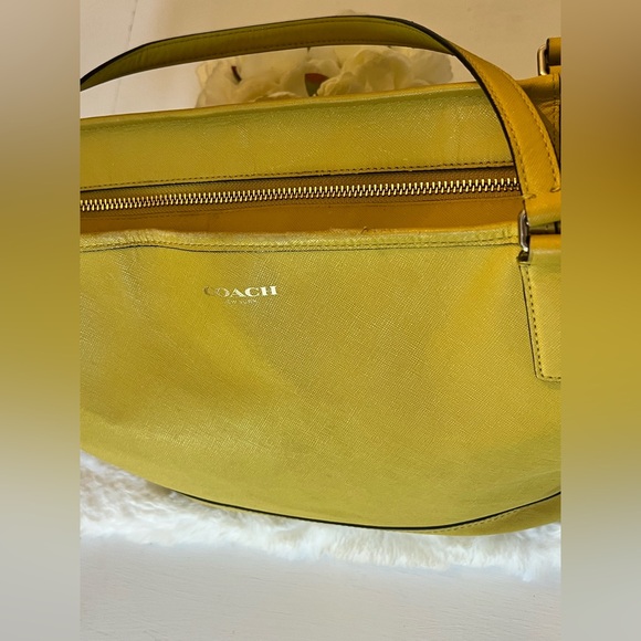 COACH-Vibrant‎ Yellow Tote Bag-Fair Condition -PLEASE READ DESCRIPTION - Picture 8 of 16